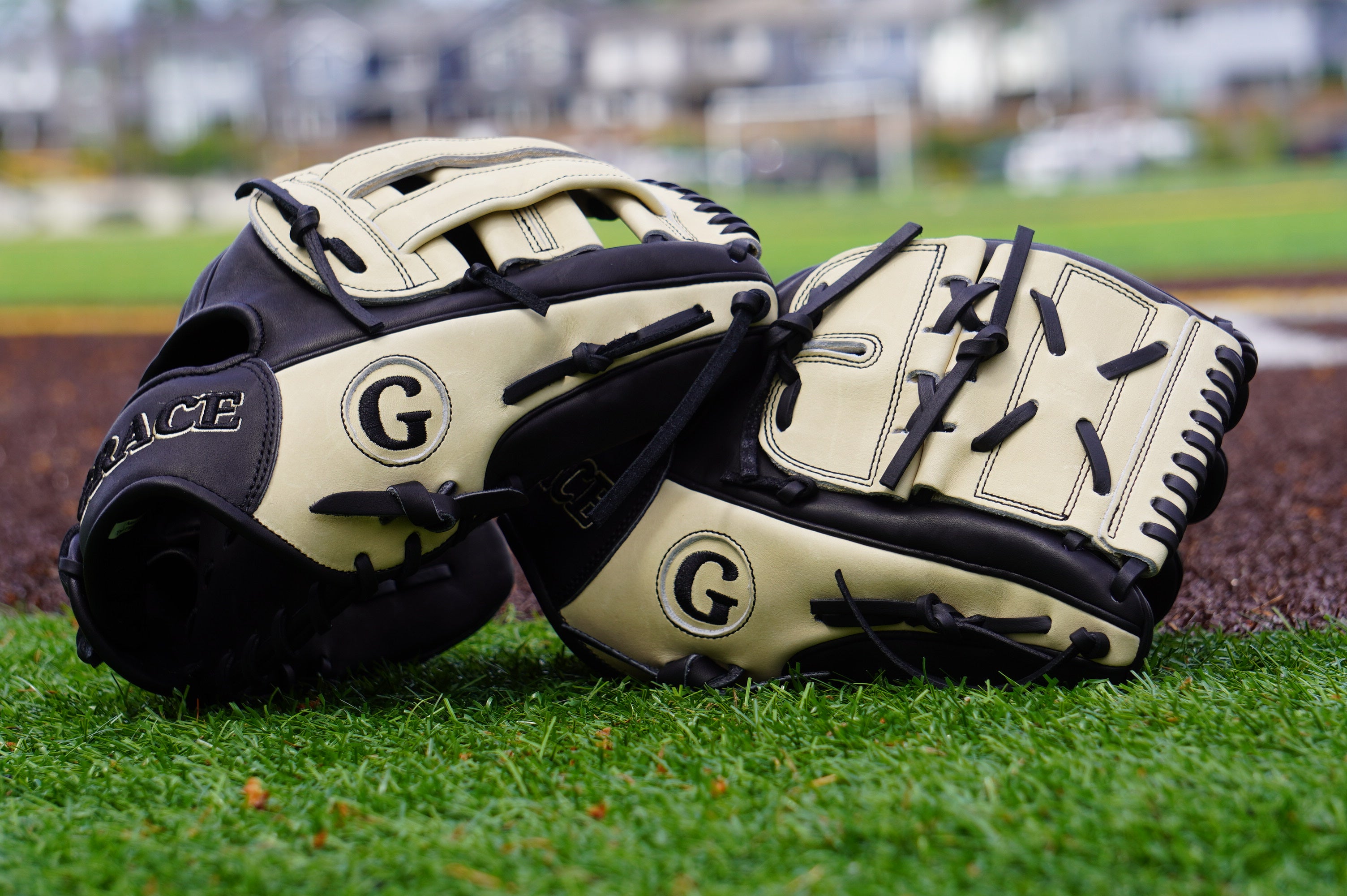 Discount baseball gloves deals