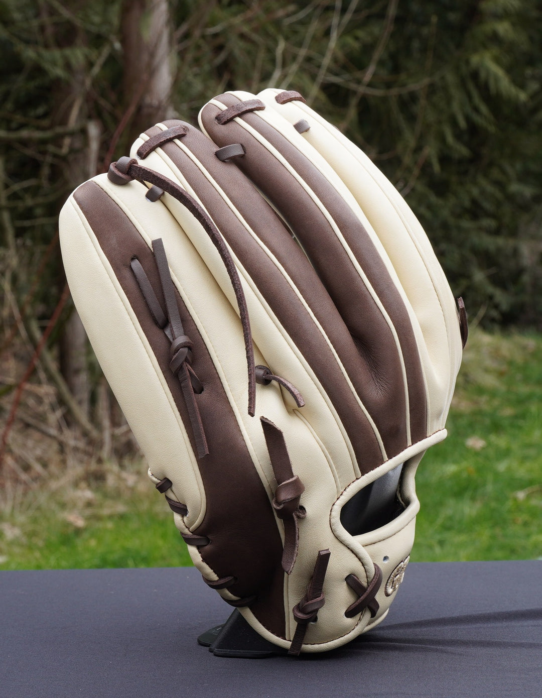 13" Outfield H-Web Grace Glove - Professional Softball Glove